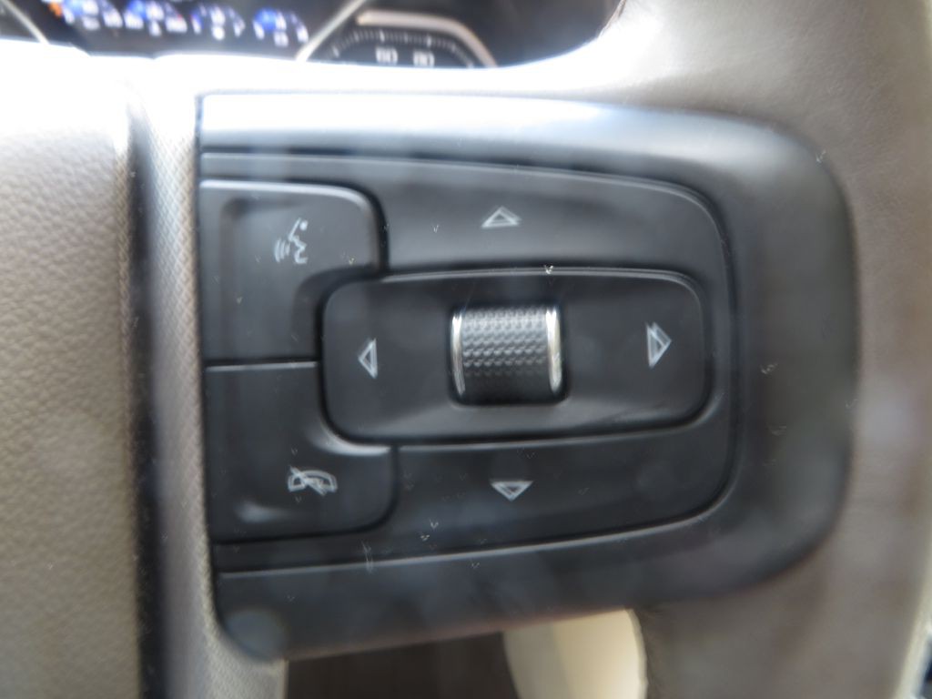 2021 GMC Yukon Image 18