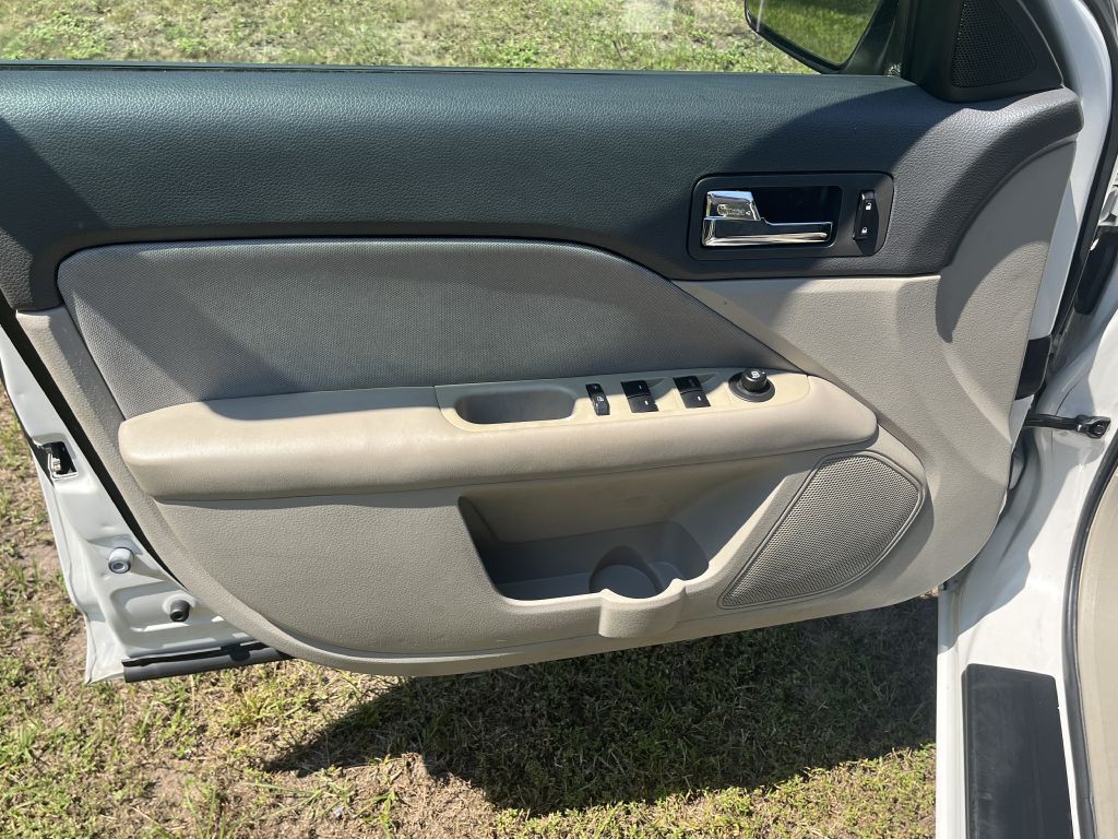 2012 Ford Fusion Image 11