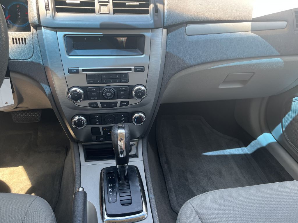 2012 Ford Fusion Image 18