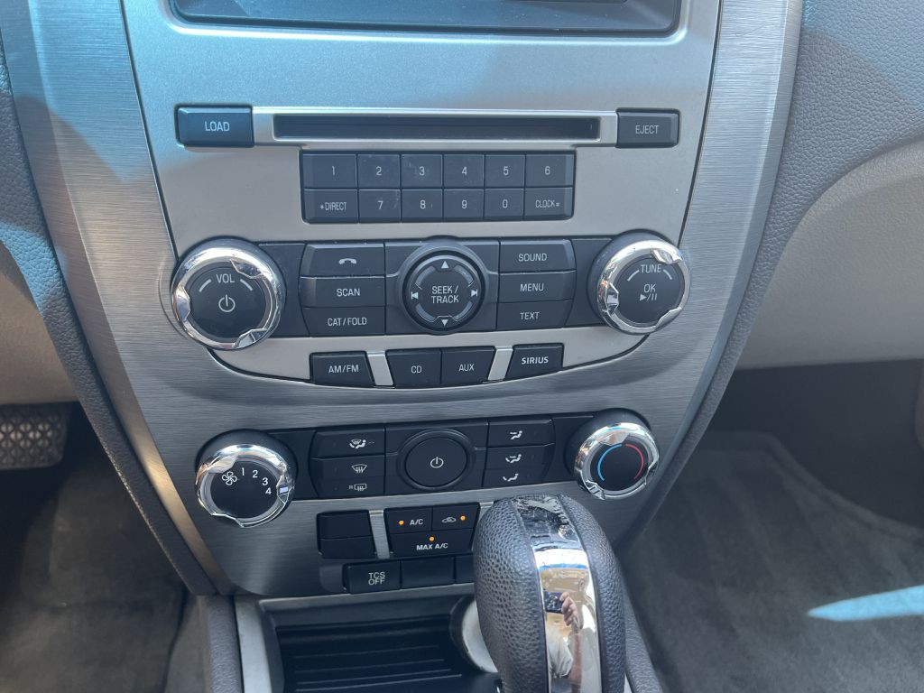 2012 Ford Fusion Image 19