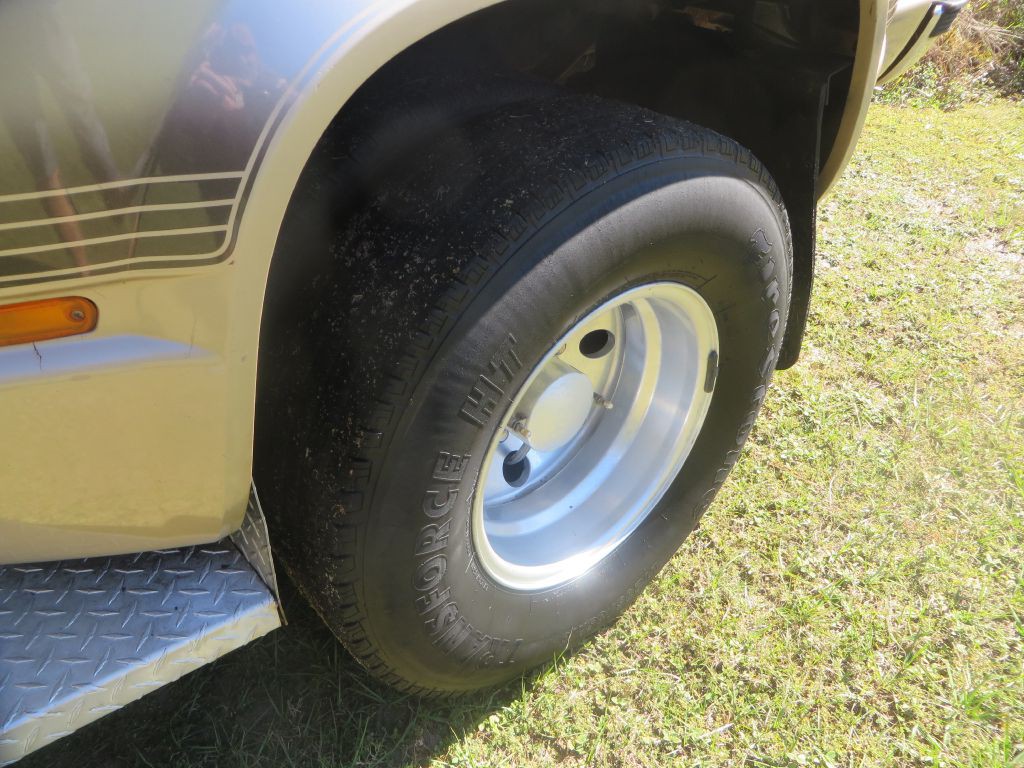 1993 Chevrolet C/K Image 24