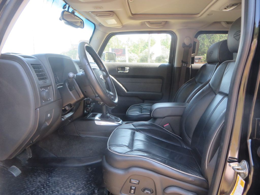 2008 HUMMER H3 Image 9