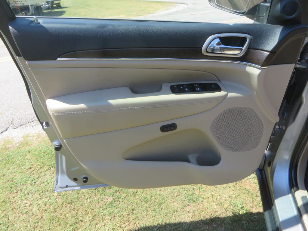 2015 Jeep Grand Cherokee Image 10