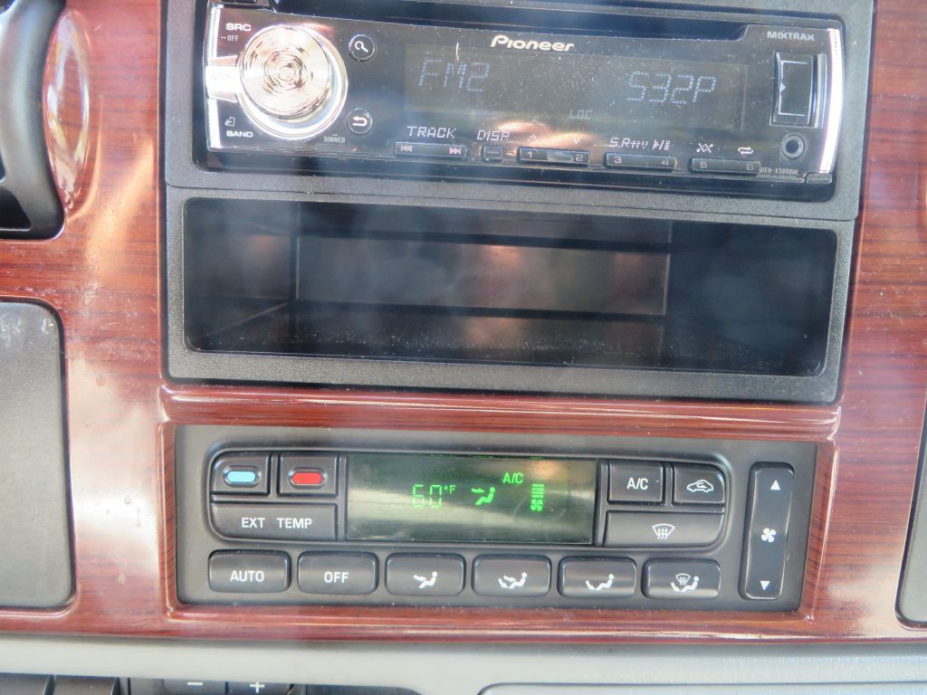 2005 Ford F-250 Image 18