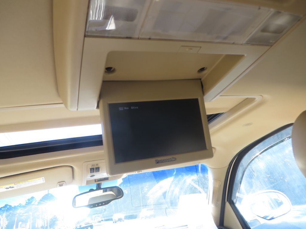 2013 Cadillac Escalade Image 31