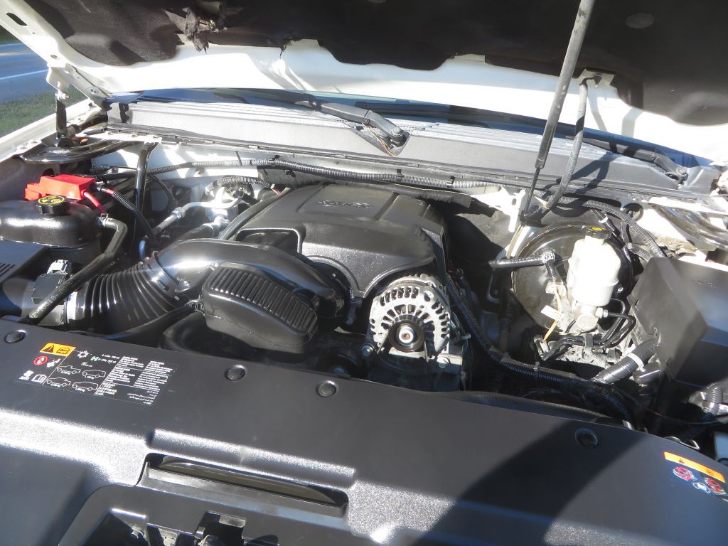 2013 Cadillac Escalade Image 33