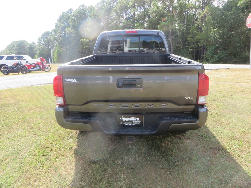 2016 Toyota Tacoma Image 7