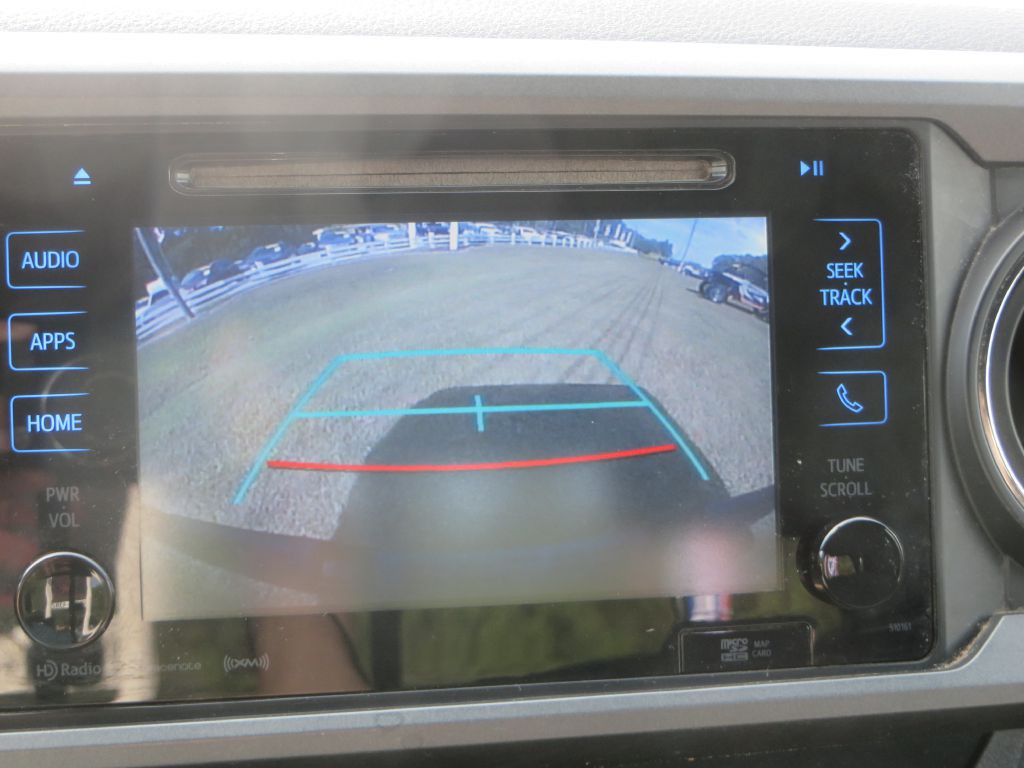 2016 Toyota Tacoma Image 21