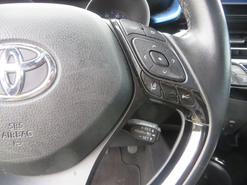 2019 Toyota C-HR Image 14