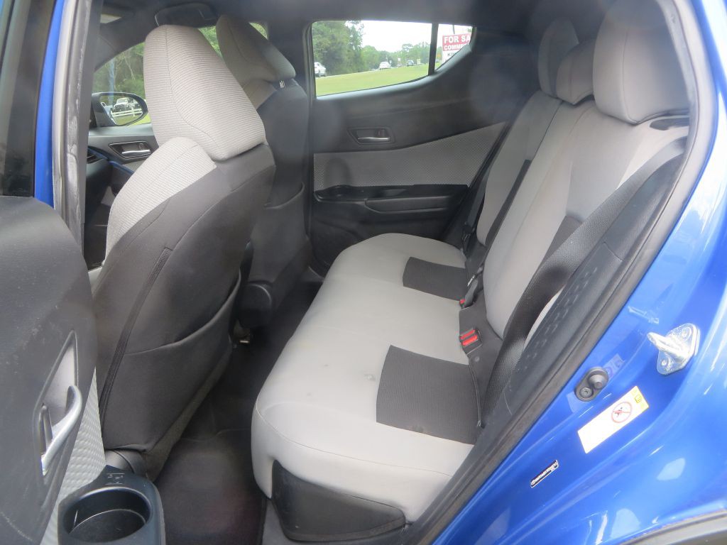 2019 Toyota C-HR Image 22