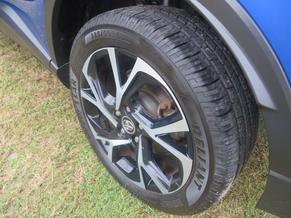 2019 Toyota C-HR Image 23