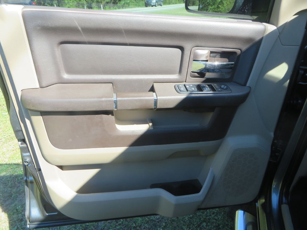 2012 Dodge Ram 3500 Image 12