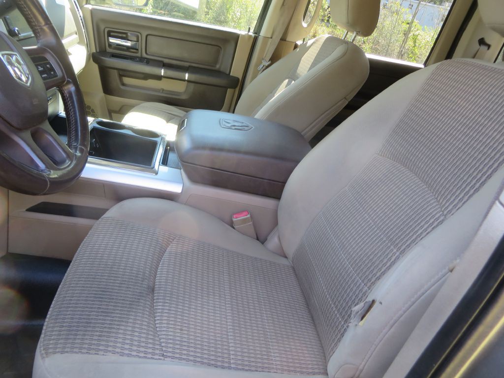 2012 Dodge Ram 3500 Image 23