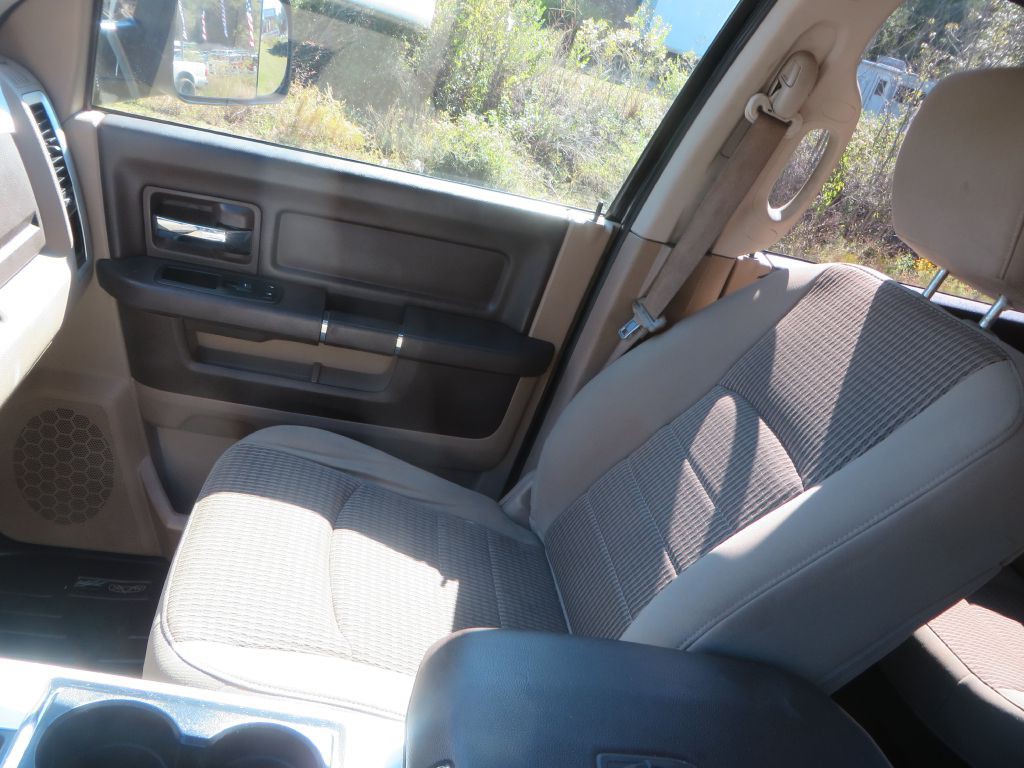 2012 Dodge Ram 3500 Image 24