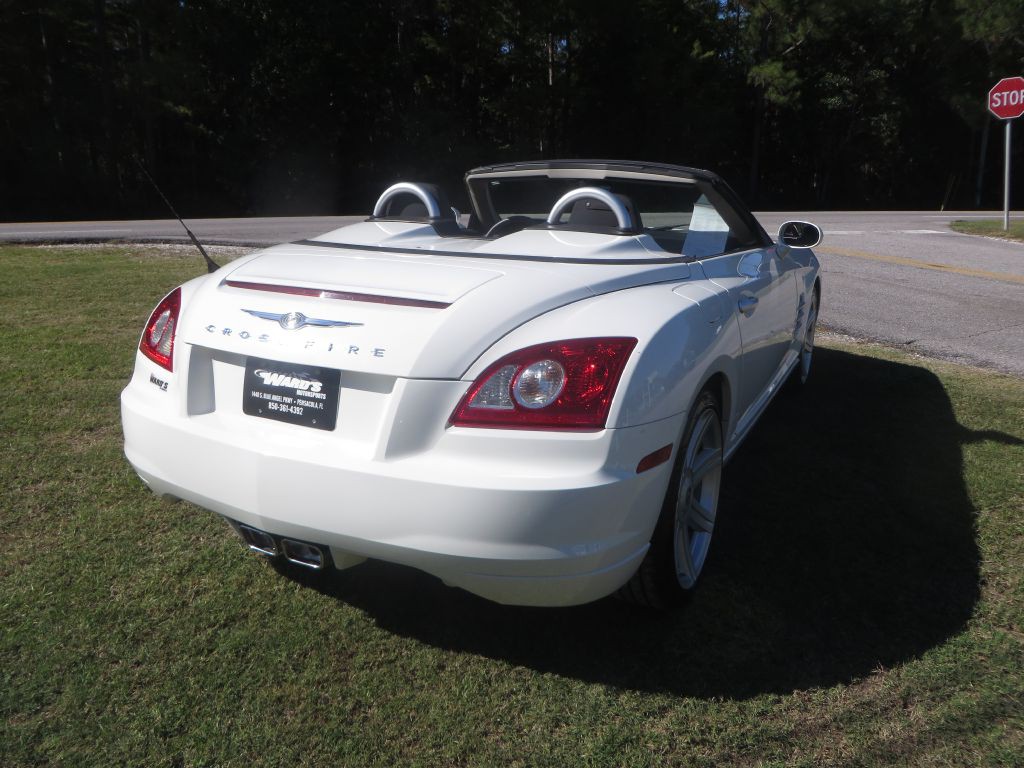 2005 Chrysler Crossfire Image 6