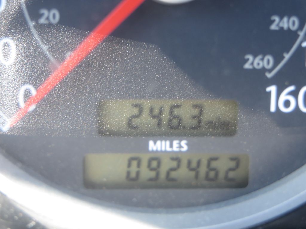 2005 Chrysler Crossfire Image 12