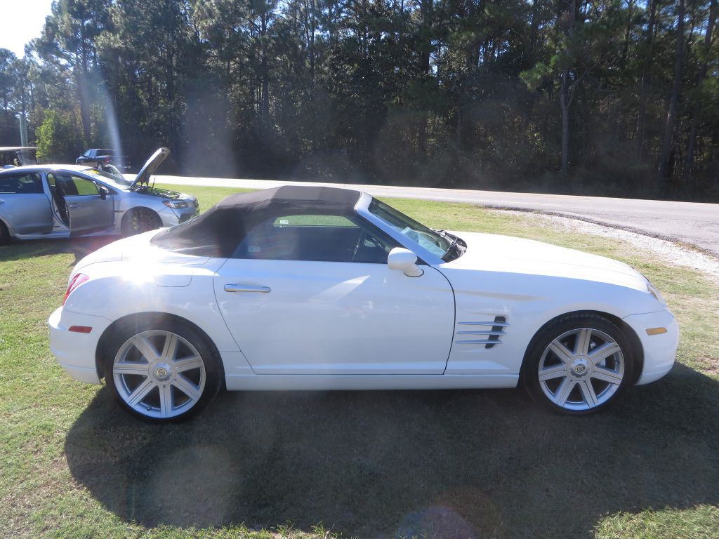 2005 Chrysler Crossfire Image 18