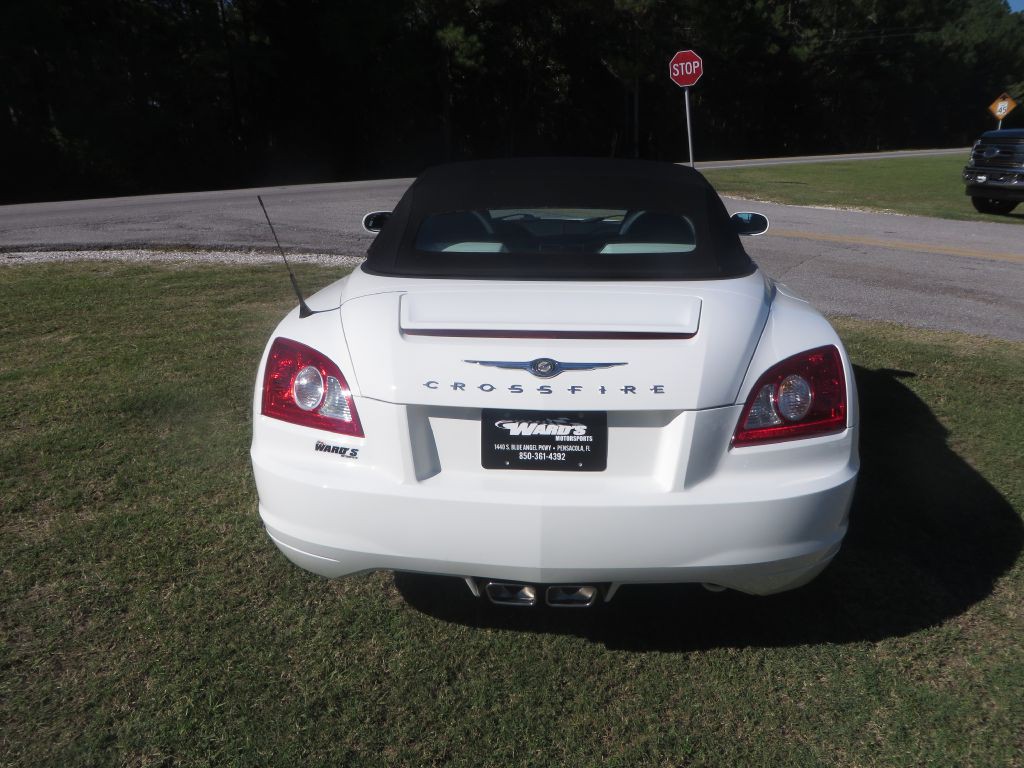 2005 Chrysler Crossfire Image 19