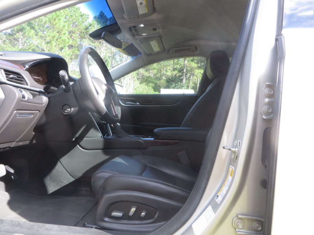 2016 Cadillac XTS Image 10