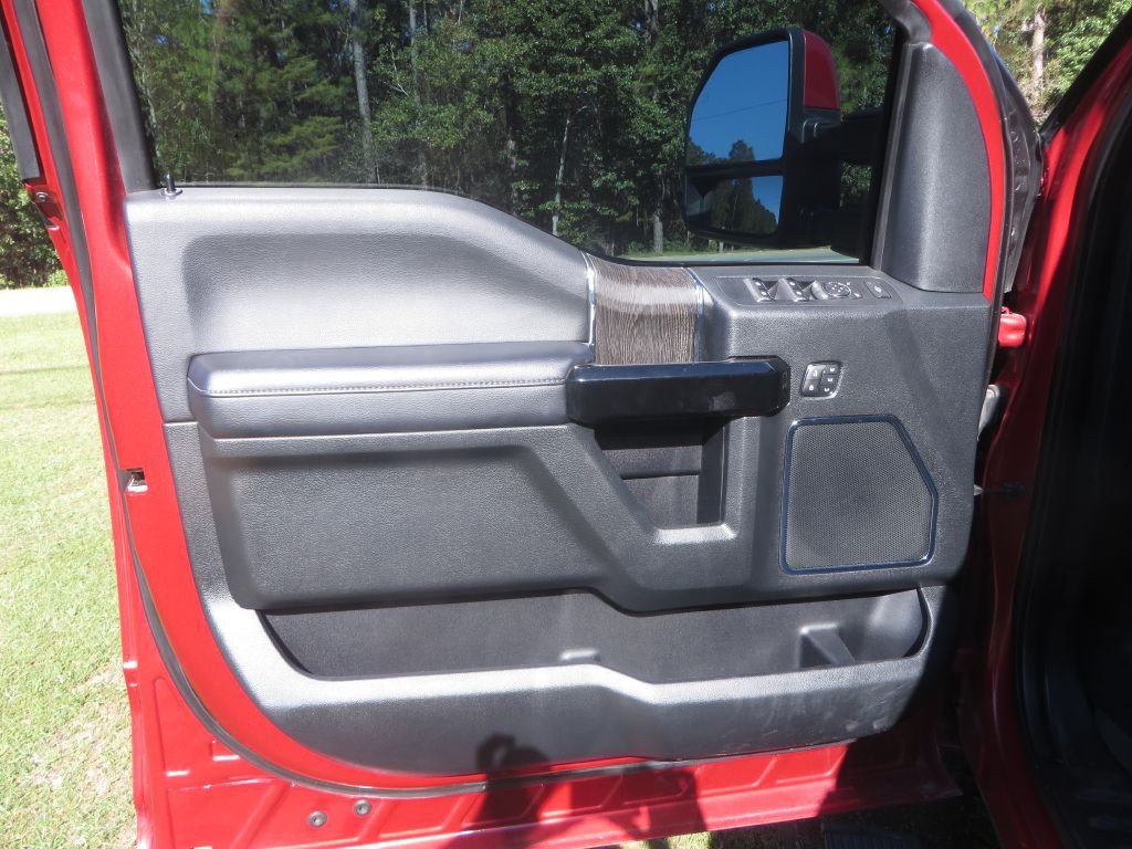 2021 Ford F-250 Image 12