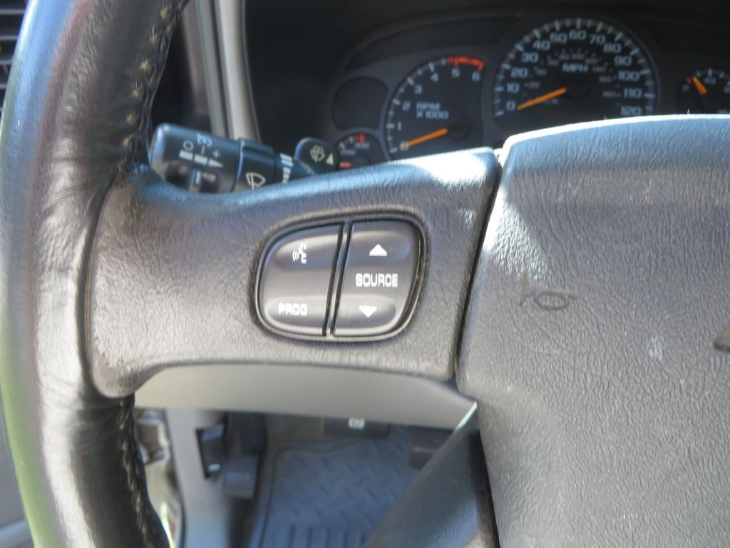 2004 Chevrolet Silverado 1500 Image 17
