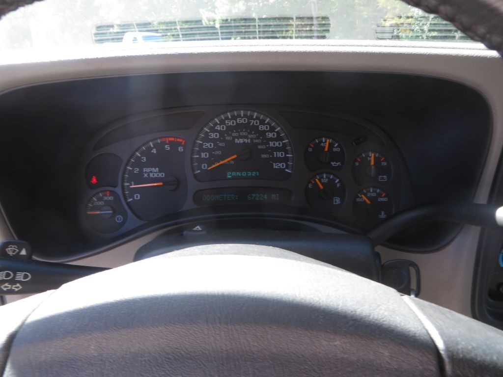 2004 Chevrolet Silverado 1500 Image 19