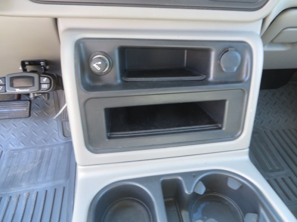 2004 Chevrolet Silverado 1500 Image 22