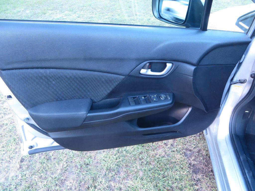 2015 Honda Civic Image 10