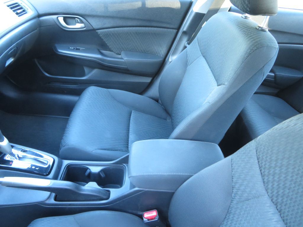 2015 Honda Civic Image 22