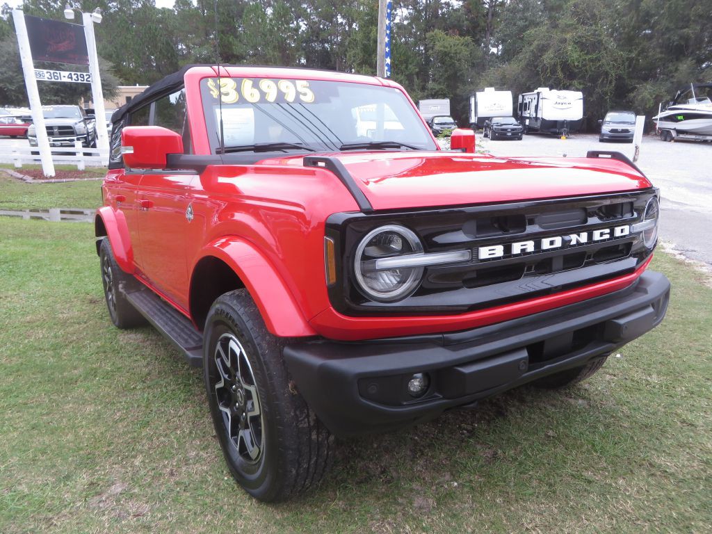 2022 Ford Bronco Image 4