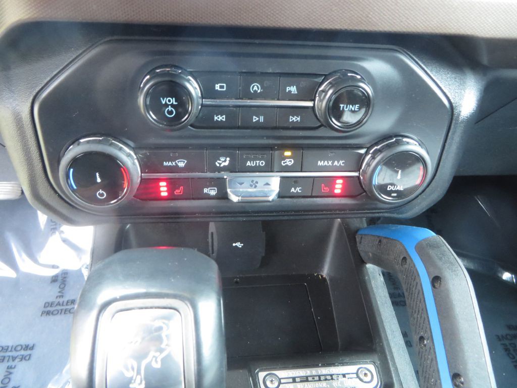 2022 Ford Bronco Image 20