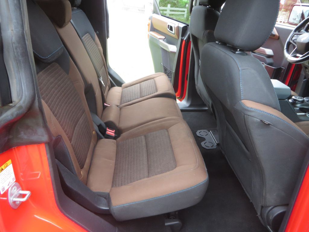 2022 Ford Bronco Image 27