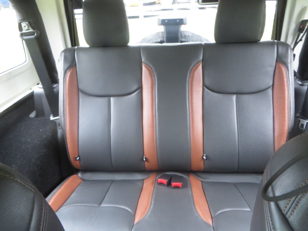 2016 Jeep Wrangler Image 22