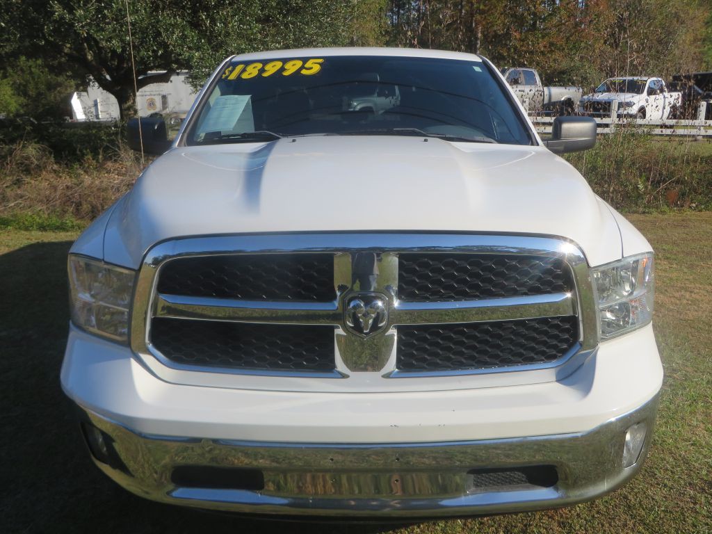 2019 RAM 1500 Image 3