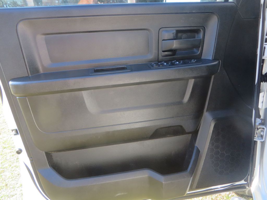 2019 RAM 1500 Image 12