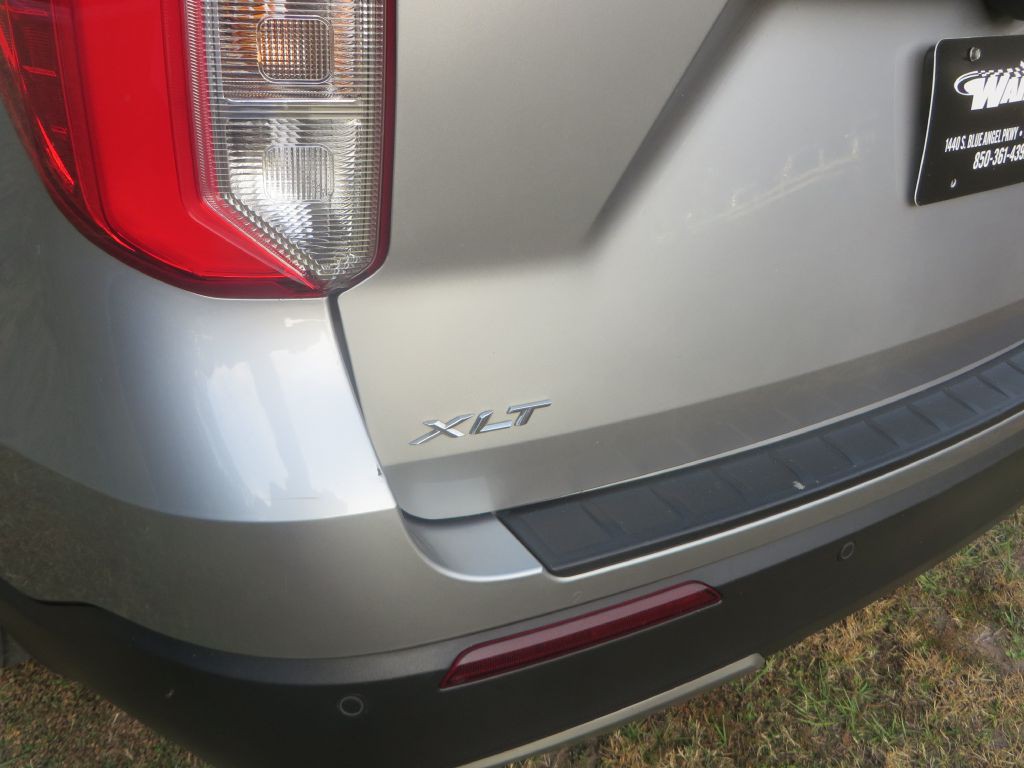 2020 Ford Explorer Image 9