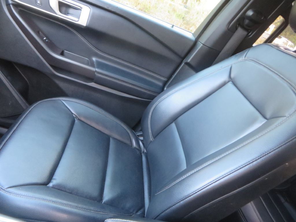 2020 Ford Explorer Image 24