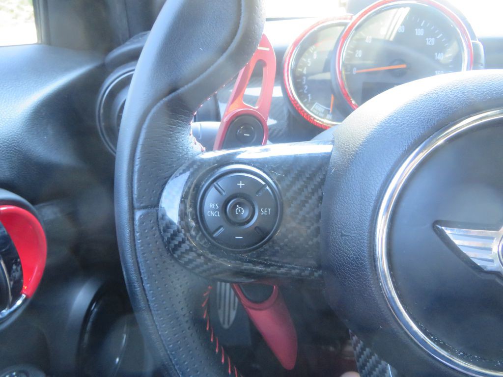 2016 MINI Cooper Image 14