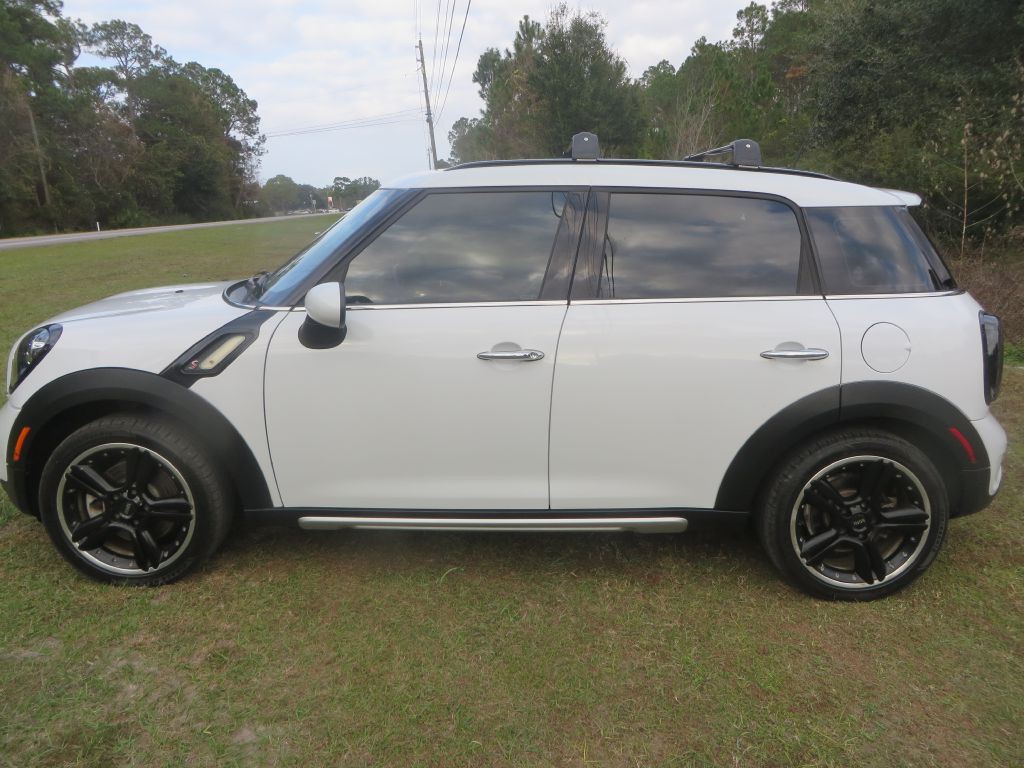 2016 MINI Cooper Image 1