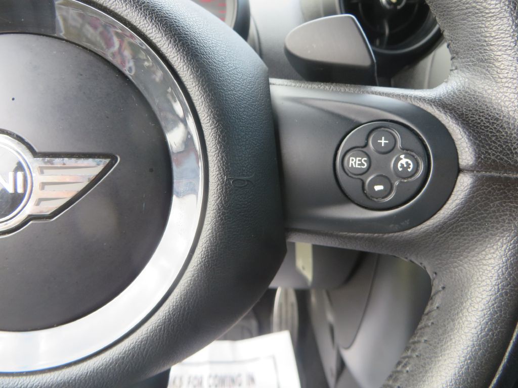 2016 MINI Cooper Image 15