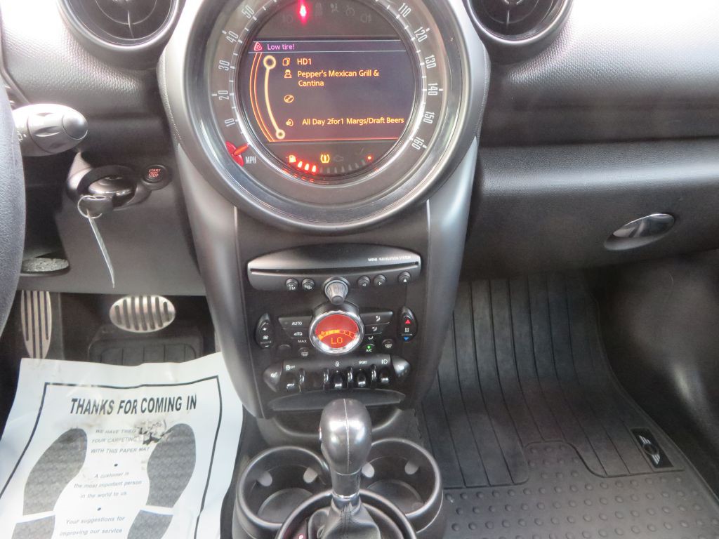 2016 MINI Cooper Image 18