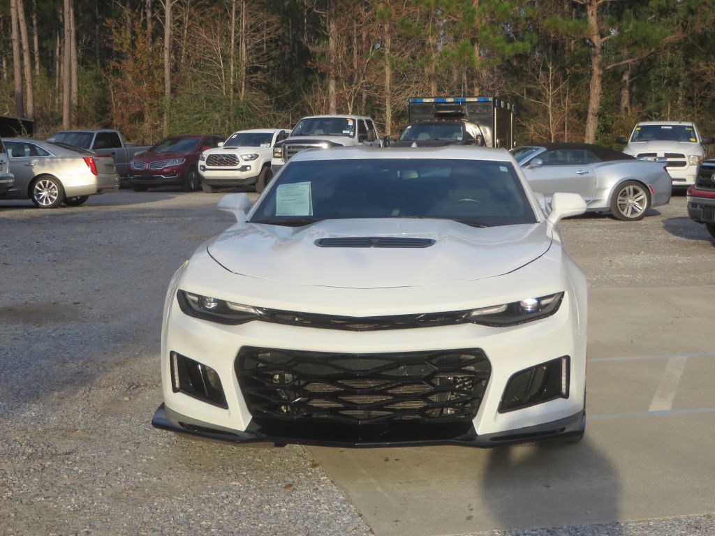 2021 Chevrolet Camaro Image 3