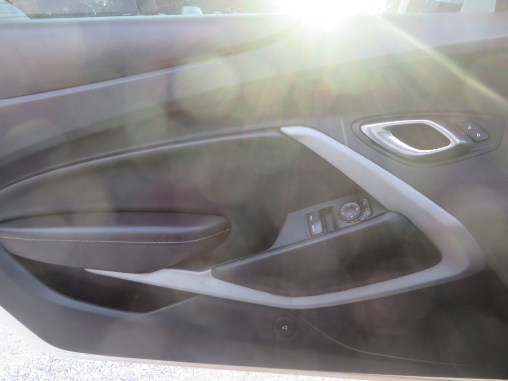 2021 Chevrolet Camaro Image 18