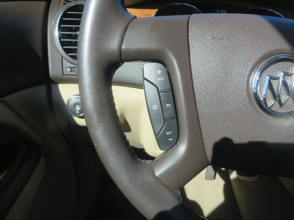 2008 Buick Enclave Image 15