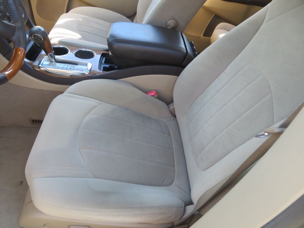 2008 Buick Enclave Image 22