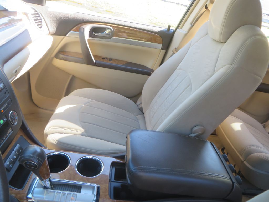 2008 Buick Enclave Image 23