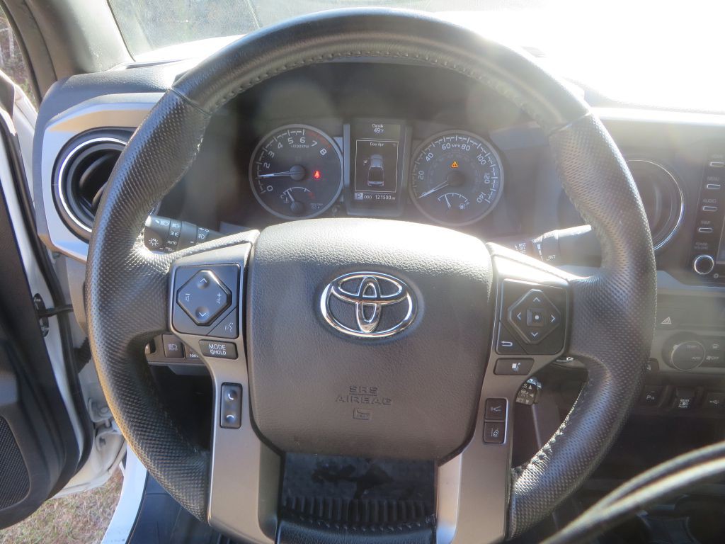 2021 Toyota Tacoma Image 16