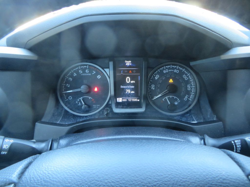 2021 Toyota Tacoma Image 19