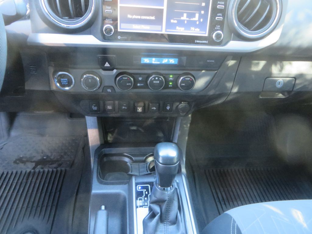 2021 Toyota Tacoma Image 21