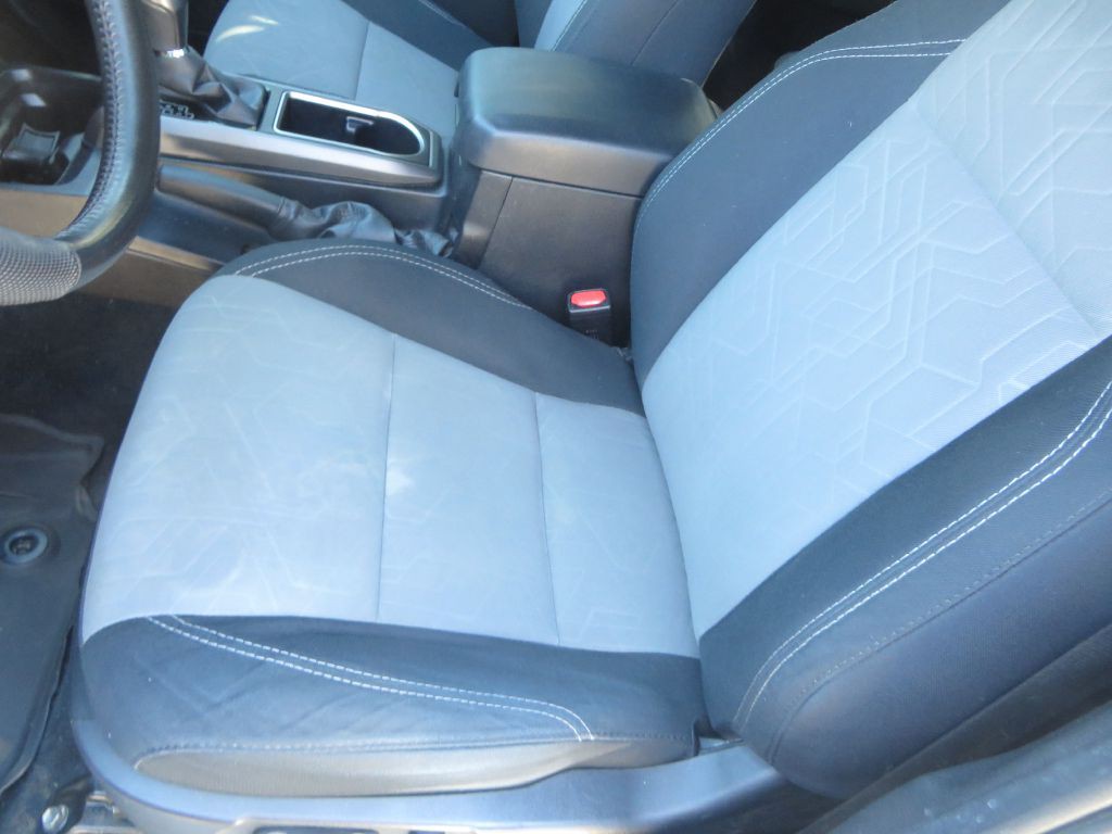 2021 Toyota Tacoma Image 25